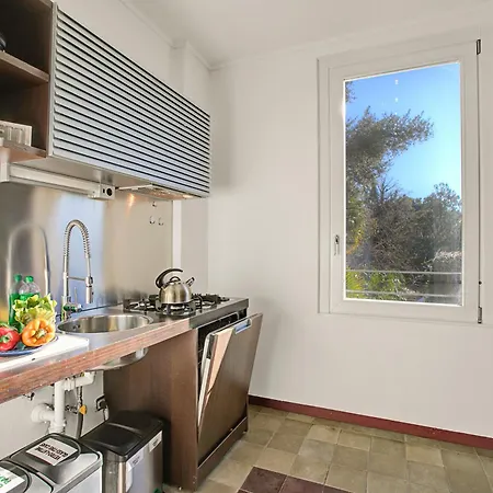 Jejia- Pool And Garden Apartamento Lesa