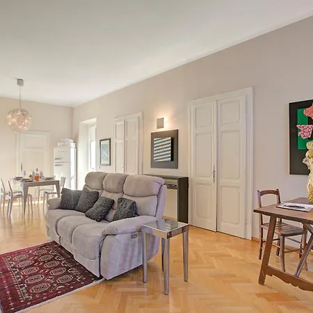 Apartamento Jejia- Pool And Garden Lesa