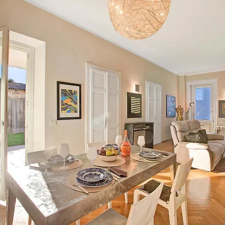 Jejia- Pool And Garden *