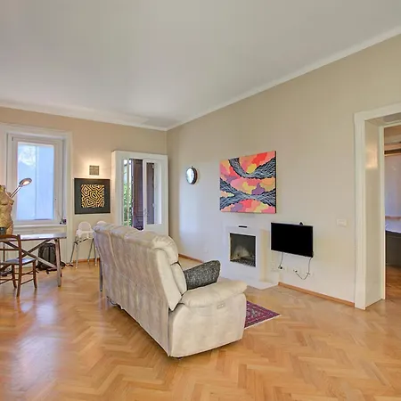 Jejia- Pool And Garden * Lesa