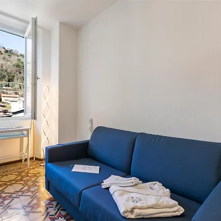 Jejia- Pool And Garden