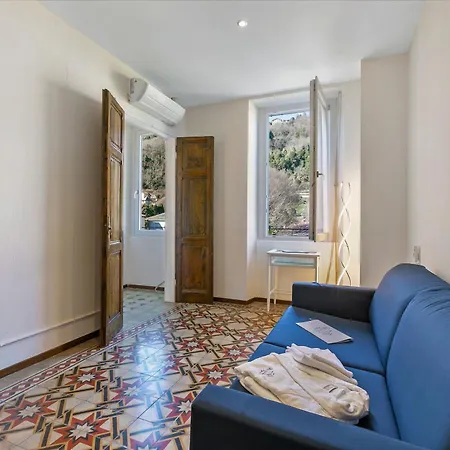 Jejia- Pool And Garden * Lesa